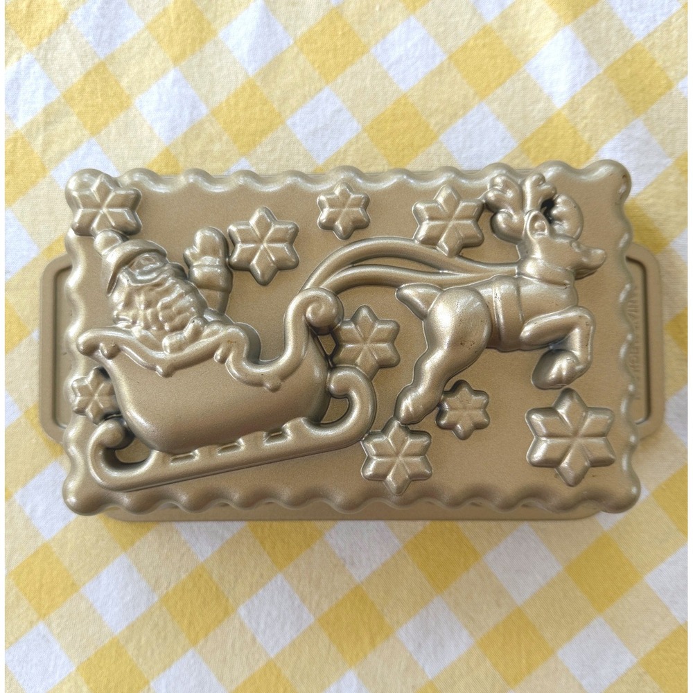 Nordic Ware Loaf Pan Santa Sleigh Christmas